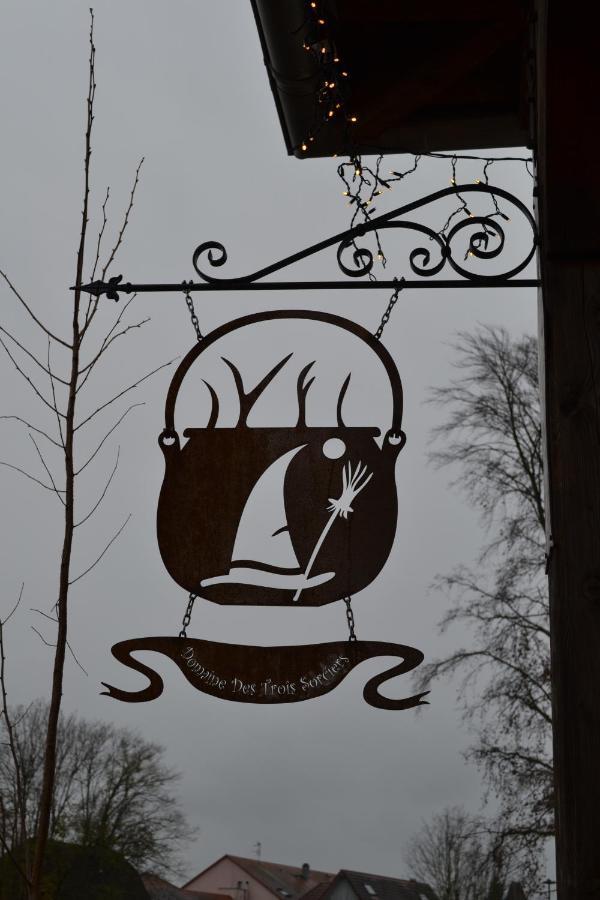 Domaine Des Trois Sorciers Bed & Breakfast Bouxwiller  Exterior foto